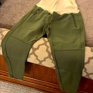 Gap olive maternity pants